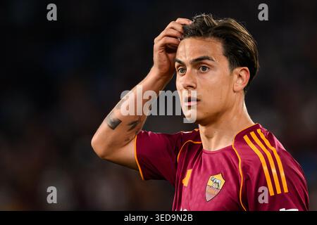 Rom, Italien. Mai 2026. Paulo Dybala von AS Roma während des Fußballspiels der Serie A 2025/2026 zwischen AS Roma und ACF Fiorentina im Stadio Olimpico in Rom (Italien), 4. Mai 2026. Quelle: Insidefoto/Alamy Live News Stockfoto