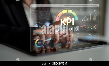 Ein Business Intelligence-Dashboard, das verschiedene Key Performance Indicators (KPI) anzeigt. Die Datenvisualisierung verfolgt Geschäftskennzahlen und -Kennzahlen Stockfoto