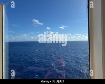 Blick vom offenen Deck auf dem Kreuzfahrtschiff Stockfoto