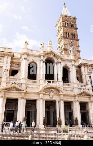 Das Äußere der päpstlichen Basilika Santa Maria Maggiore in Rom, Italien. Stockfoto