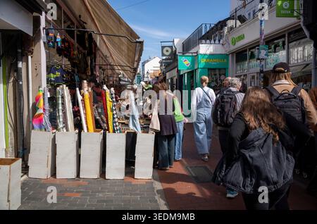 Brighton, pulsierende Küstenstadt an Englands Südküste in East Sussex, England, Großbritannien Stockfoto