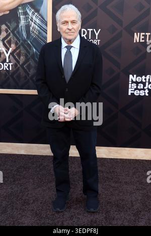 Los Angeles, Kalifornien, USA. Mai 2026. Lawrence Kasdan bei der Premiere von Netflix's „Marty, Life is Short“ am 6. Mai 2026 im Egyptian Theatre Hollywood in Los Angeles, Kalifornien. Quelle: Ad Media/Media Punch/Alamy Live News Stockfoto