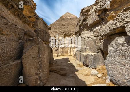 Chefrens Pyramide aus seinem Grabtempel Stockfoto