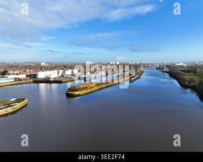 Drohnenansicht des Nether-Star-Tanker-Terminals Clydebank Stockfoto