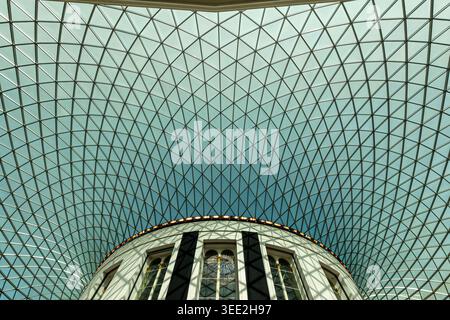 London, England. British Museum Great Court Decke Stockfoto