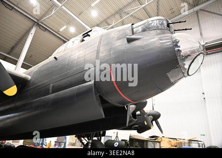 Avro Lancaster KB889, Lancaster Bomber im Imperial war Museum Duxford, Stockfoto
