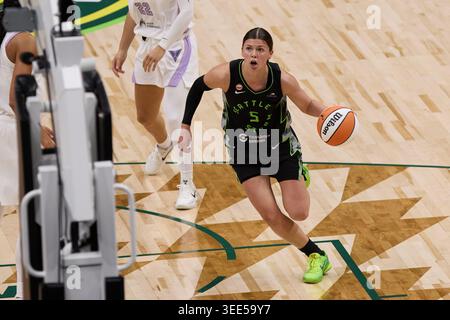 Seattle, Washington, USA. Mai 2026. Seattle Guard JADE MELBOURNE (5) fährt am 8. Mai 2026 im WNBA-Spiel zwischen dem Seattle Storm und den Golden State Valkyries in der Climate Pledge Arena in Seattle, Washington, zum Rand. (Kreditbild: © Richard Dizon/ZUMA Press Wire) NUR REDAKTIONELLE VERWENDUNG! Nicht für kommerzielle ZWECKE! Stockfoto