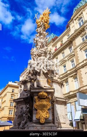 Die Pestsäule oder Dreifaltigkeitssäule ist eine Dreifaltigkeitssäule am Graben, einer Straße in der Wiener Innenstadt Stockfoto