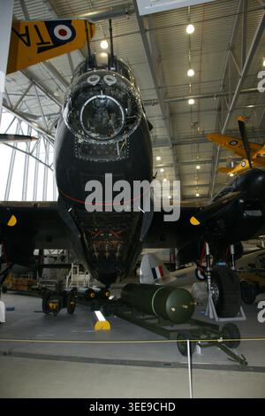 Avro Lancaster KB889, Lancaster Bomber im Imperial war Museum Duxford, Stockfoto