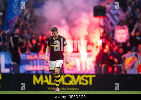 Stockholm, Schweden. Mai 2026. STOCKHOLM, SCHWEDEN - 10. MAI: Mads Thychosen (17) von AIK während des Allsvenskan-Fußballspiels zwischen AIK und Djurgården in der Strawberry Arena in Stockholm, Schweden am 10. Mai. Quelle: SPP Sport Pressefoto. /Alamy Live News Stockfoto