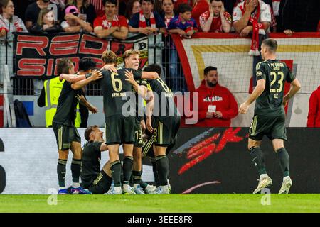 MAINZ, 10. MAI: Josip Juranovic (1. FC Union Berlin, 18) feiert das dritte Tor seiner Mannschaft im Bundesliga-Spiel zwischen 1. Und 1. FSV Mainz 05 vs. 1. FC Union Berlin in der MEWA Arena am Spieltag 33 des 1. Bundesliga am 10. Mai 2026 in Mainz. DFL-VORSCHRIFTEN VERBIETEN DIE VERWENDUNG VON FOTOS ALS BILDSEQUENZEN UND/ODER QUASI-VIDEO. Stockfoto