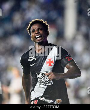 Rio de Janeiro, Brasilien, 10. Mai 2026. Brasilianische Fußballmeisterschaft, Spiel zwischen Vasco da Gama und Athletico PR im Stadion São Januário. Vasco pl Stockfoto