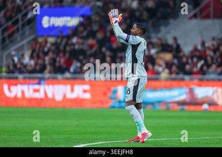 IPA84570455: Mike Maignan vom AC Mailand im Rahmen des Fußballspiels der Serie A 2025/26 zwischen dem AC Mailand und Atalanta BC im San Siro Stadion in Mailand Stockfoto