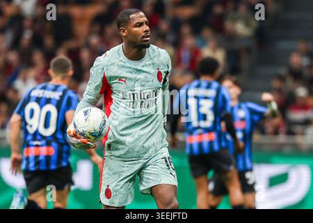 IPA84570513: Mike Maignan vom AC Milan reagierte 2025/26 im San Siro Stadion in Mailand beim Fußballspiel der Serie A zwischen AC Milan und Atalanta BC Stockfoto