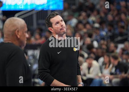Orlando, Florida, USA, 21. März 2026, los Angeles Lakers Cheftrainer JJ Redick im Kia Center. (Foto: Marty Jean-Louis) Stockfoto