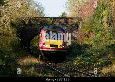 Network Rail/Colas Rail Inter-City 125 HST wechselte von Personenzügen zu Testzügen auf dem inzwischen aufgemotteten Burton nach Coalville, Leicester nach Burton Stockfoto