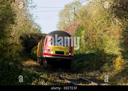 Network Rail/Colas Rail Inter-City 125 HST wechselte von Personenzügen zu Testzügen auf dem inzwischen aufgemotteten Burton nach Coalville, Leicester nach Burton Stockfoto