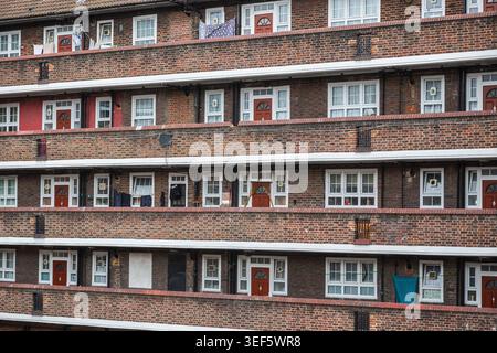 Stadtwohnungen auf dem Rockingham-Anwesen im Elephant and Castle Area, Süd-London Stockfoto