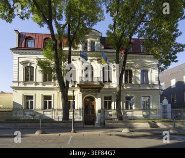 Tallinn, Estland. Juli 2022. Außenansicht des Stadtrats von Tallinn im Stadtzentrum Stockfoto