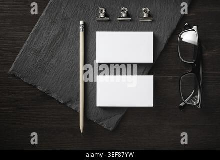 Leeres Firmenpapier-Set. Vorlage für Portfolios von Grafikdesignern. Flache Lagen Stockfoto