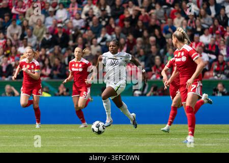 KÖLN, DEUTSCHLAND - 14. MAI: Lineth Beerensteyn (9 VfL Wolfsburg) während des DFB-Pokal Frauen-Endspiels zwischen dem VfL Wolfsburg und dem FC Bayern München im RheinEnergieStadion am 14. Mai 2026 in Köln (Foto: Qianru Zhang/Sport Press Photo) Credit: SPP Sport Press Photo. /Alamy Live News Stockfoto