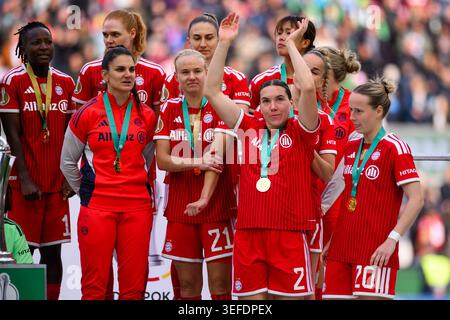 KÖLN, DEUTSCHLAND - 14. MAI 2026: Vanessa Gilles, Pernille Harder, Franziska Kett, Jovana Damnjanovic, Bernadette Amani - der DFB-Pokal Frauen (Deutschland) Stockfoto