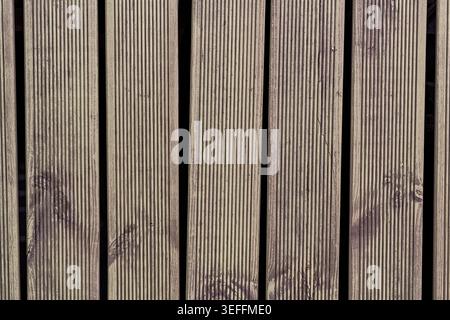Nahaufnahme der vertikalen verwitterten Holzlatten Textur Stockfoto