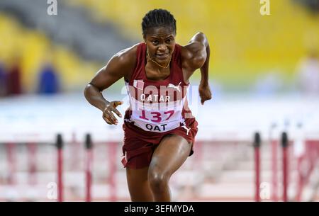 Doha, Katar. Mai 2026. Sara Ali aus Katar wurde während des WomenÕs 100-Meter-Hürdenfinales der Leichtathletikveranstaltungen des 4. Golfkooperationsrates (GCC) im Suheim bin Hamad Stadium im Einsatz gesehen. (Foto: Noushad Variyattiyakkal/SOPA Images/SIPA USA) Credit: SIPA USA/Alamy Live News Stockfoto