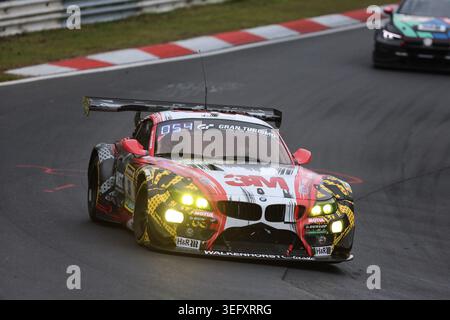 Nürburg, Deutschland 14.-17. Mai 2026: ADAC Ravenol 24h Rennen Nürburgring - 2026 - Samstag Rennen Hatzenbach im Bild: #36 - BMW E89 Z4 (EVO 2013) - (Julian Reeh GER, Valentin Lachenmayer GER, Henry Walkenhorst GER, Christian Scherer GER) | Stockfoto