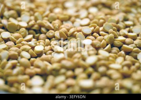 Split Chana Dal Textur mit Defocus Hintergründen Makrofotografie Stockfoto