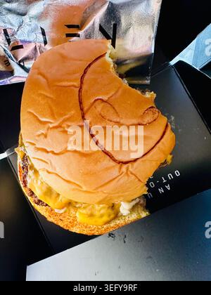 Alien Burger Fast Food Verpackung Stockfoto