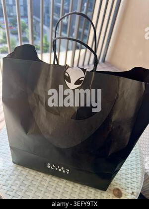 Alien Burger Fast Food Verpackung Stockfoto