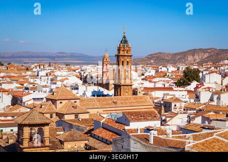 Kirche der Gemeinde Sebastian in Antequera. Antequera ist eine Stadt in der Provinz Malaga, der Gemeinde Andalusien in Spanien. Stockfoto