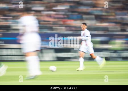 Paris, Frankreich. Mai 2026. Während des französischen L1-Fußballspiels zwischen Paris FC (PFC) und Paris Saint-Germain (PSG) am 17. Mai 2026 im Stade Jean-Bouin in Paris, Frankreich. Foto: Alexis Jumeau/ABACAPRESS.COM Credit: Abaca Press/Alamy Live News Stockfoto