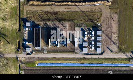 Große Energiespeicherung im Windpark. Stockfoto