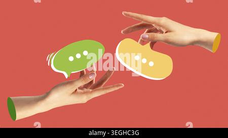 Hände tauschen Nachrichtenblasen in einem digitalen Gespräch aus Stockfoto
