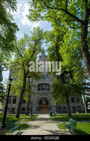 Das historische City and Council Building, Salt Lake City, ist von üppigen Bäumen umgeben. Ideales architektonisches, Reise- und historisches Angebot Stockfoto