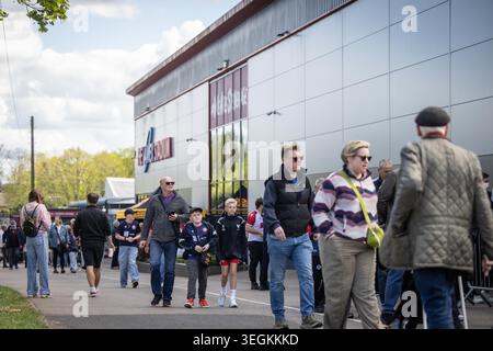 Allgemeiner Blick von der Außenfassade des Stevenage Stadions, früher Lamex Stadium genannt, Heimstadion des Stevenage FC. Stockfoto