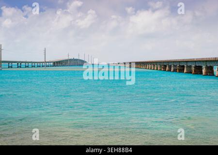 Die neue und die alte 7-Meilen-Brücke in den florida Keys Stockfoto
