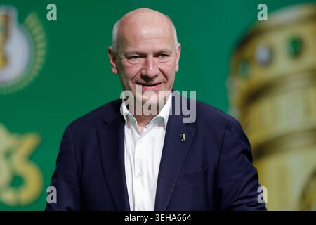 Berlin, Deutschland. Mai 2026. Fussball DFB-Pokal Finale FC Bayern München - VfB Stuttgart am 23.05.2026 im Olympiastadion in Berlin Kai Wegner ( Regierender Buergermeister von Berlin ) die DFB-Vorschriften verbieten die Verwendung von Fotografien als Bildsequenzen und/oder Quasi-Video. Foto: Revierfoto Credit: ddp Media GmbH/Alamy Live News Stockfoto