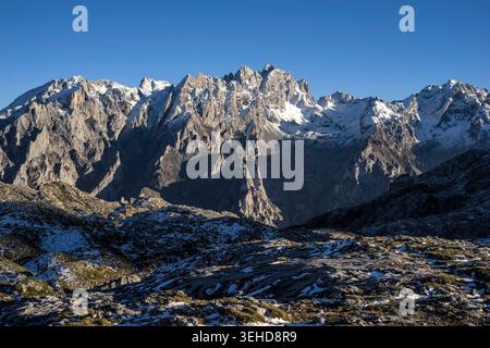 Hochgebirgslandschaft im Nationalpark Picos de Europa, Asturien, Spanien Stockfoto