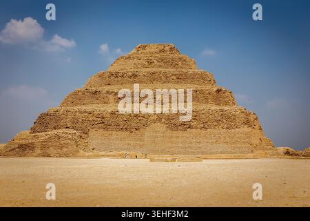 Die Pyramide von Djoser (Stufenpyramide von Djoser, Stufenpyramide von Horus Neterikhet) in Sakkara Nekropolis, Ägypten. Stockfoto