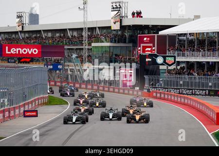 Montreal, Kanada. Mai 2026. Das Rennen startet während des Formel 1 Lenovo Canadian Grand Prix 2026, 5. Runde der Formel 1 Weltmeisterschaft 2026 vom 22. Bis 24. Mai 2026 auf dem Circuit Gilles Villeneuve, Montreal, Kanada Credit: Robbie Hoad/Every Second Media Credit: Every Second Media/Alamy Live News Stockfoto