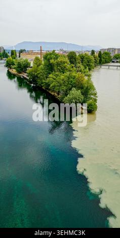 Rhone und Arve treffen sich in Genf Jonction Stockfoto
