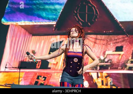 Napa, Usa. Mai 2026. Absoluter Auftritt im 2026 BottleRock auf der Napa Valley Expo in Napa CA, 24. Mai 2026. Foto: Paige Erlandson/imageSPACE Credit: Imagespace/Alamy Live News Stockfoto