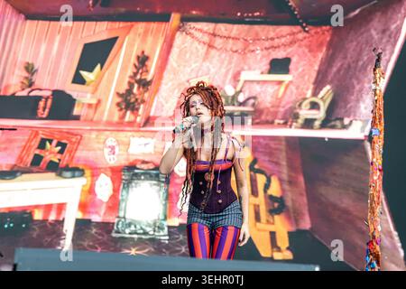 Napa, Usa. Mai 2026. Absoluter Auftritt im 2026 BottleRock auf der Napa Valley Expo in Napa CA, 24. Mai 2026. Foto: Paige Erlandson/imageSPACE/SIPA USA Credit: SIPA USA/Alamy Live News Stockfoto