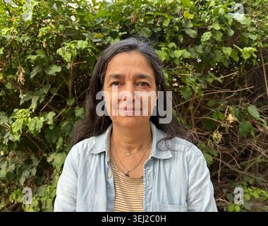Tel Aviv, Israel. Mai 2026. Der israelische Regisseur Roni Aboulafia, gedreht in ihrer Heimatstadt Tel Aviv. Quelle: Sara Lemel/dpa/Alamy Live News Stockfoto