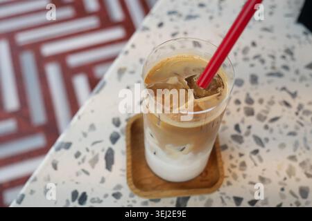 Eis spät auf dem Tisch im Café Stockfoto