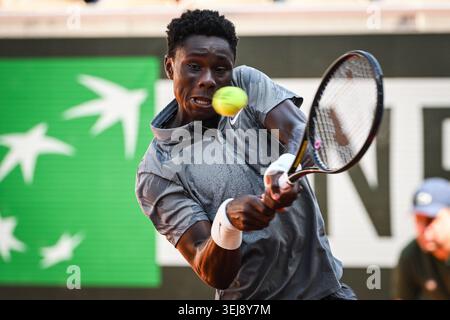IPA85133751 - Moise KOUAME (Frankreich) am fünften Tag der Roland-Garros 2026, French Open, Grand Slam Tennis Turnier am 28. Mai 2026 im Roland-Garros Stadion in Paris Stockfoto