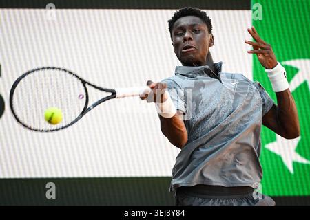 IPA85133753 - Moise KOUAME (Frankreich) am fünften Tag der Roland-Garros 2026, French Open, Grand Slam Tennis Turnier am 28. Mai 2026 im Roland-Garros Stadion in Paris Stockfoto
